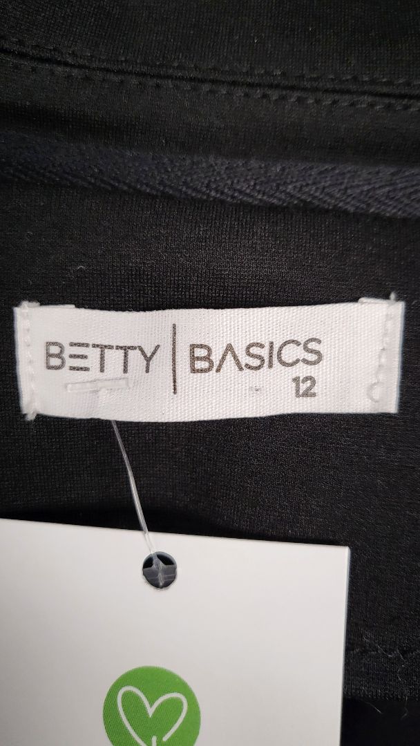 Betty Basics Black Blazer (12)