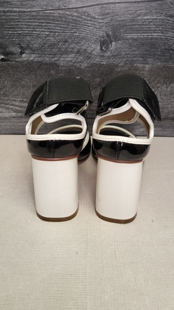 Kitten D'Amour Black/Cream Patent Heels (7)
