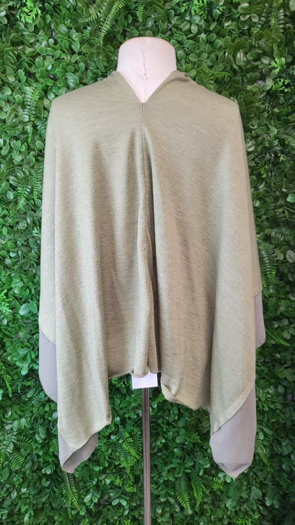 Unknown Green Poncho (osfm)