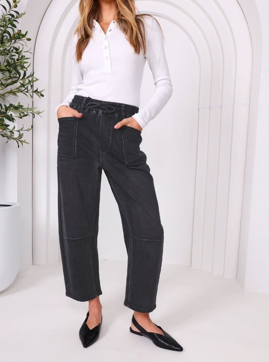 Monaco Black Barrow Leg Jean (12)