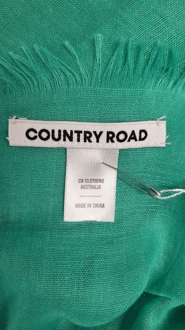 Country Road  Green Scarf
