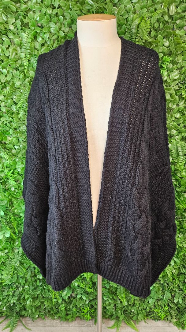 Seed Black Poncho Wrap (OSFM)