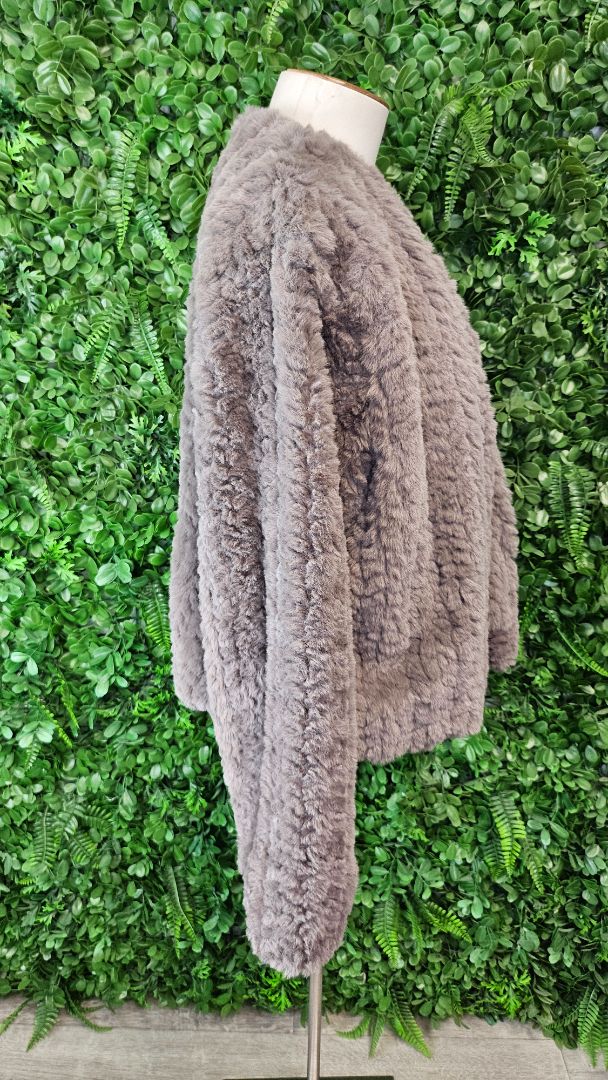Humidity Donkey Brown Faux Fur Jacket (14)