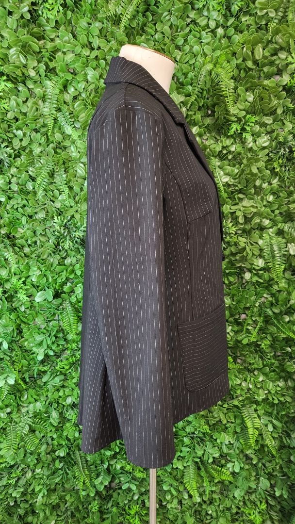 Annah Stretton Black Pinstripe Blazer Jacket (14)