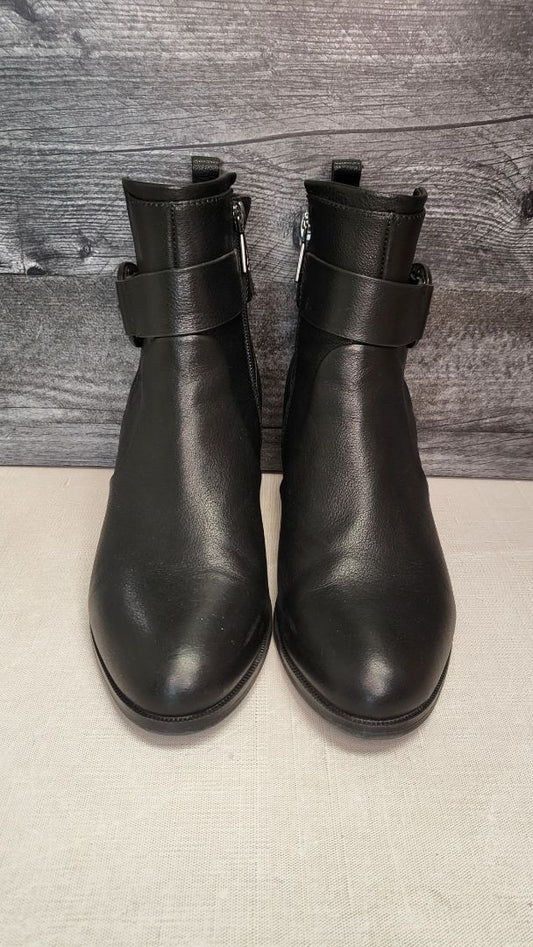 Hush Puppies Black Saturn Ankle Boot (6.5)