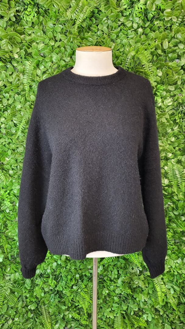 Max Black Merino Knit (12)