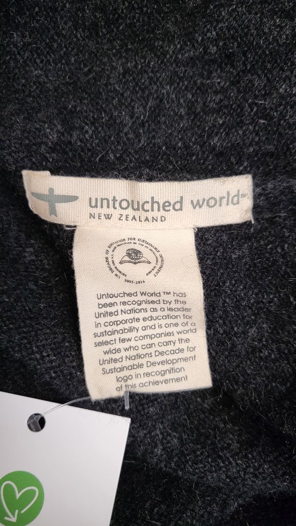 Untouched World Charcoal Kahukura Wrap (OSFM)