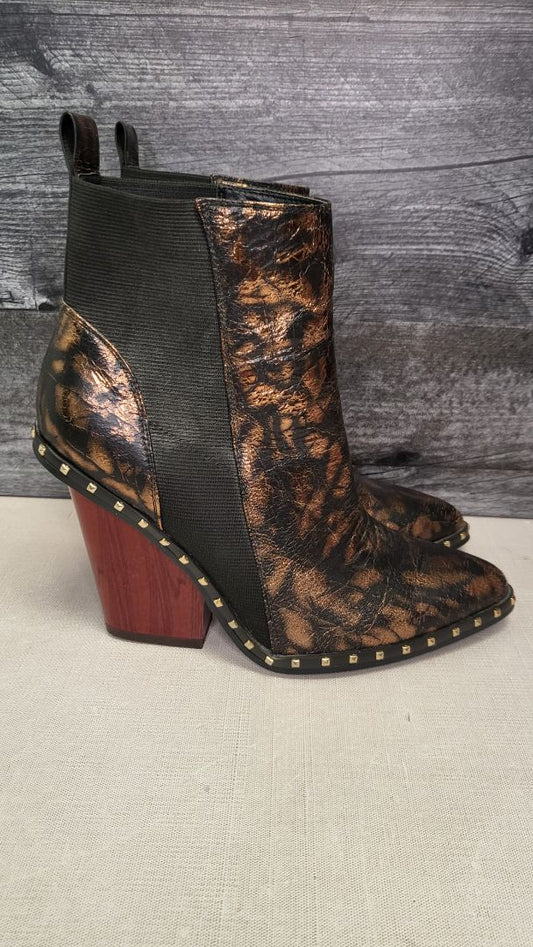 Maher  Bronze Boot (39)