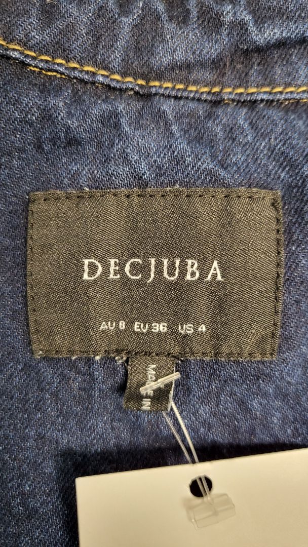 Decjuba Dark Denim Sleeveless Trench (8)