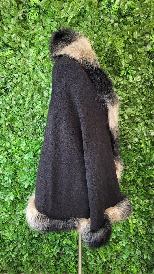 Unknown Black Faux Fur Trim Cape (12-16)