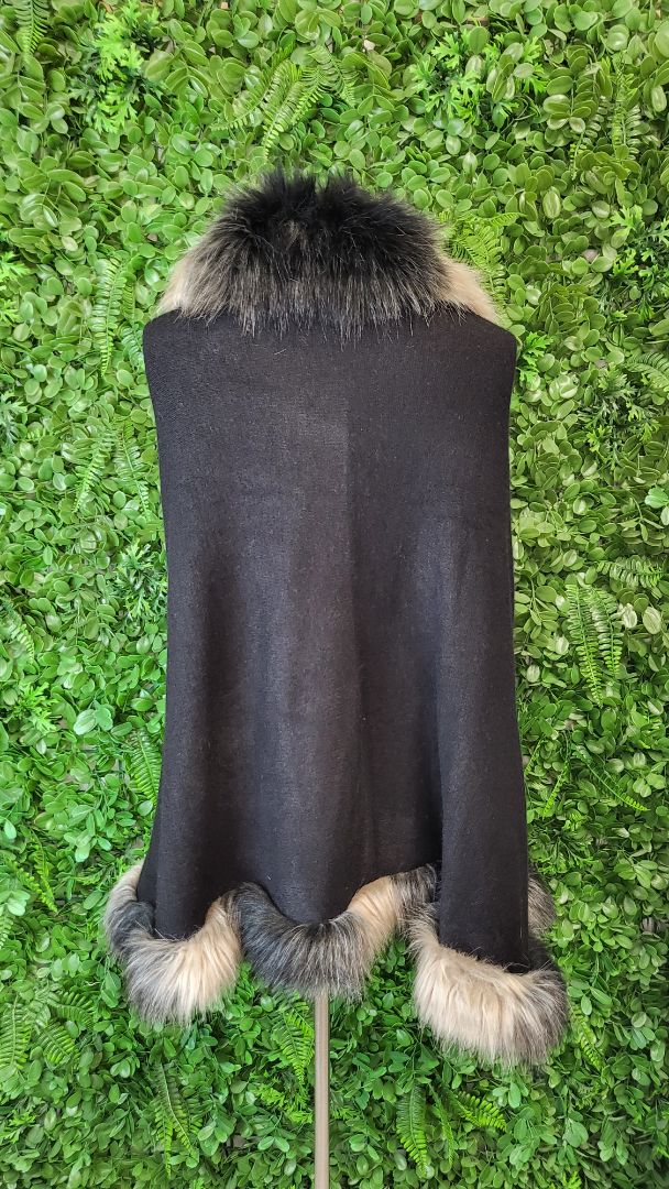 Unknown Black Faux Fur Trim Cape (12-16)