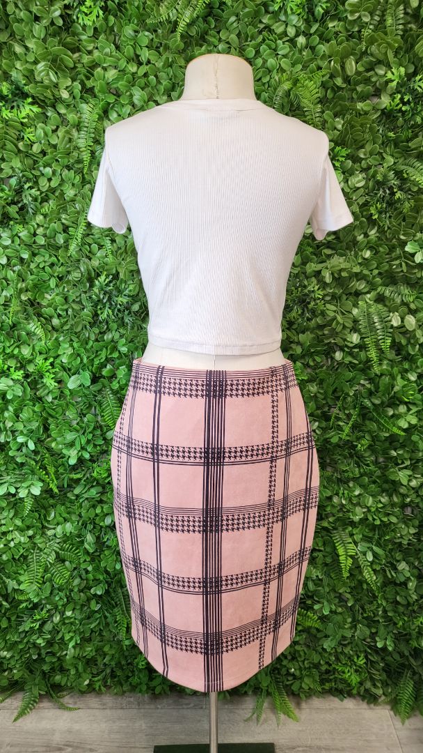 David Pond Pink Stretch Skirt (12)