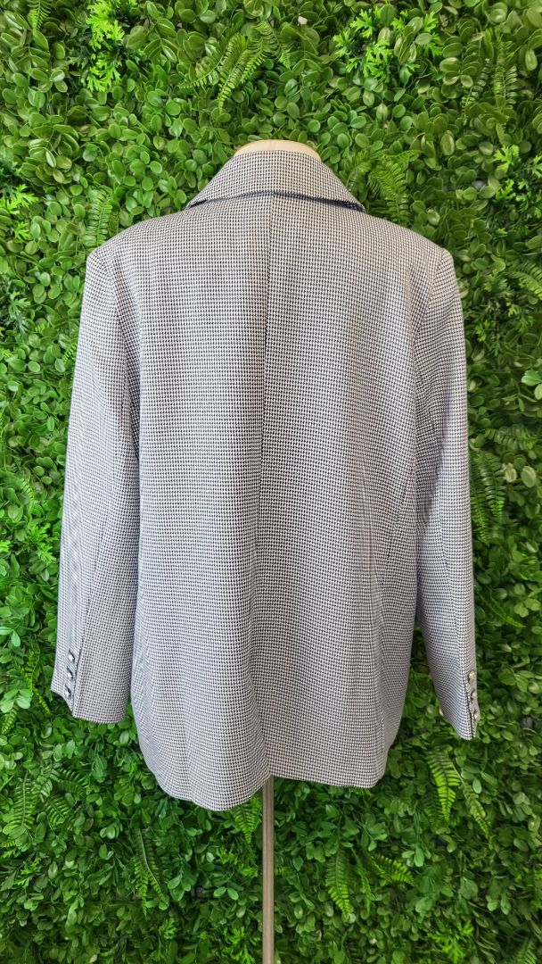Leoni B/W Herringbone Blazer (12-14)