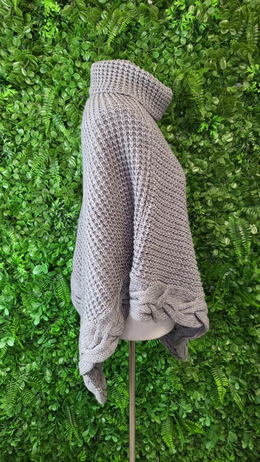 Max Grey Knit Poncho (12)