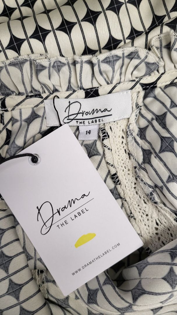 Drama The Label Print Valley Top BNWT (14)