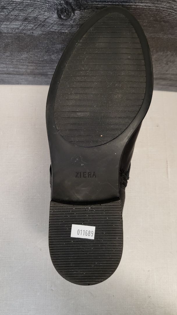 Ziera Black Leather Ankle Boot (39)