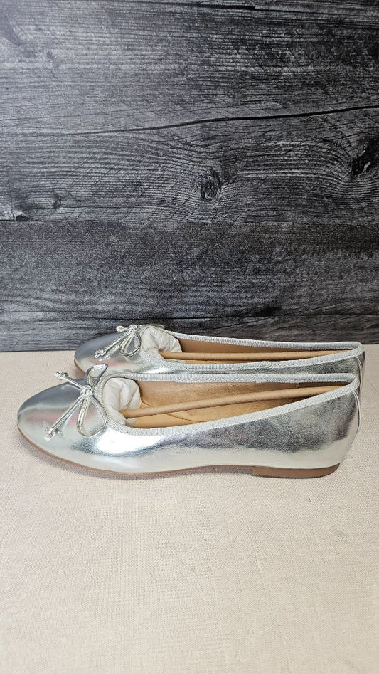 Verali Silver Ballet Flats NEW (37)