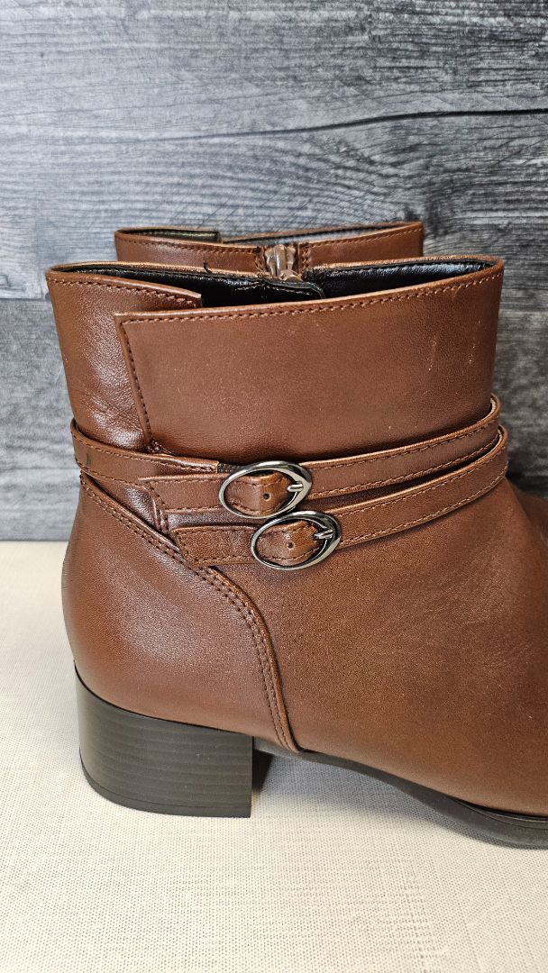Gabor Chestnut Leather Boots (38)