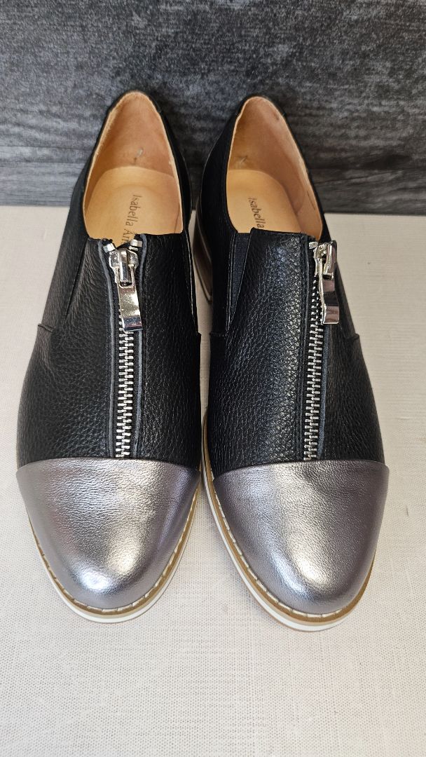 Isabella Anselmi Silver/Black Zip Flats New (37)