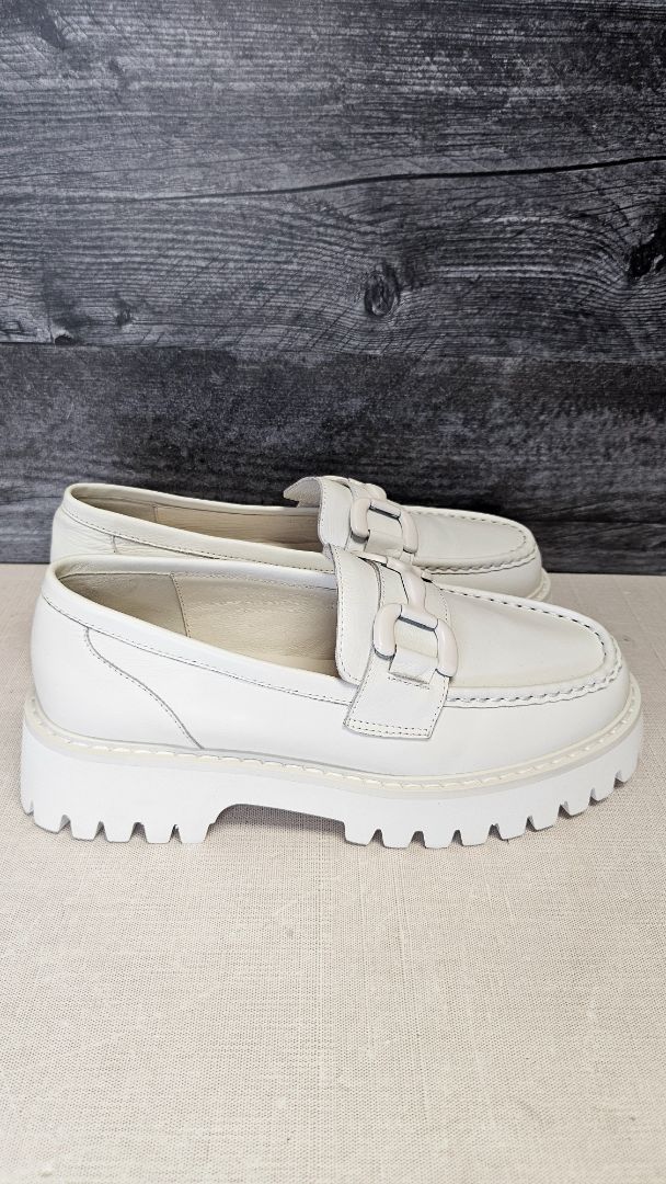 Charlie Rose White Chunky Loafer (37)
