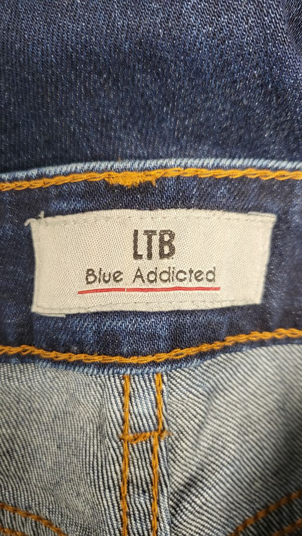 LTB Darker Blue Mika Distressed Jeans (12)