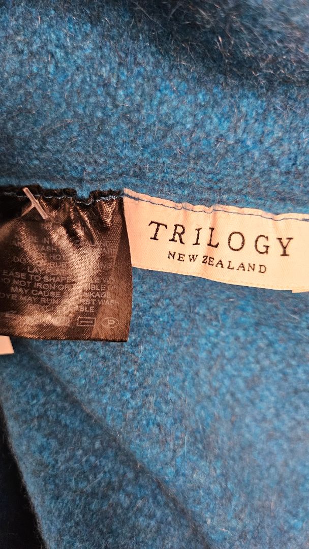 Trilogy Teal/Floral Merino Possum Shrug (8-10)