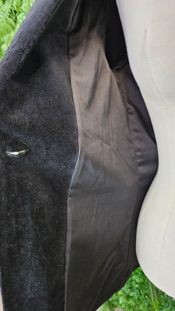 Dangerfield Black Velvet Blazer (8)