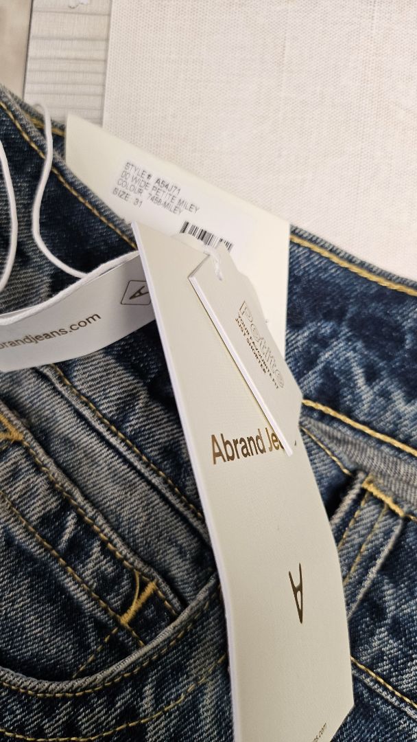 Abrand Washed Miley Jean BNWT (13)