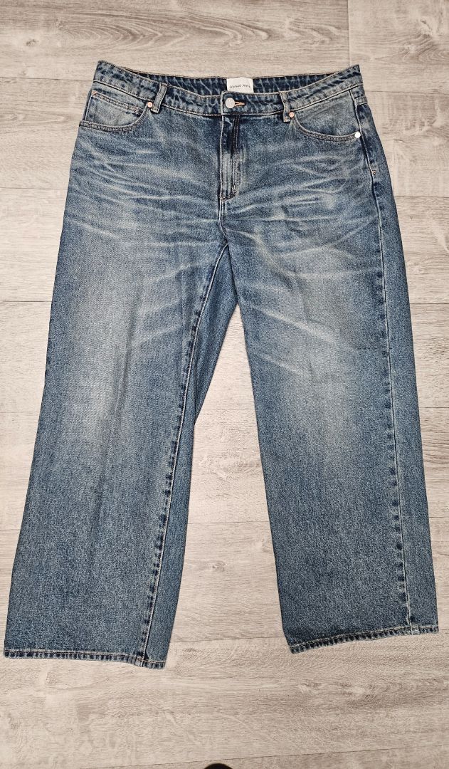 Abrand Distressed Wide Leg Jean (14)