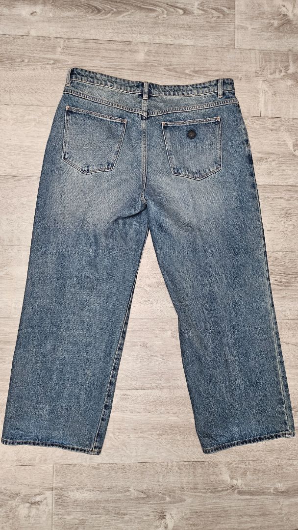 Abrand Distressed Wide Leg Jean (14)