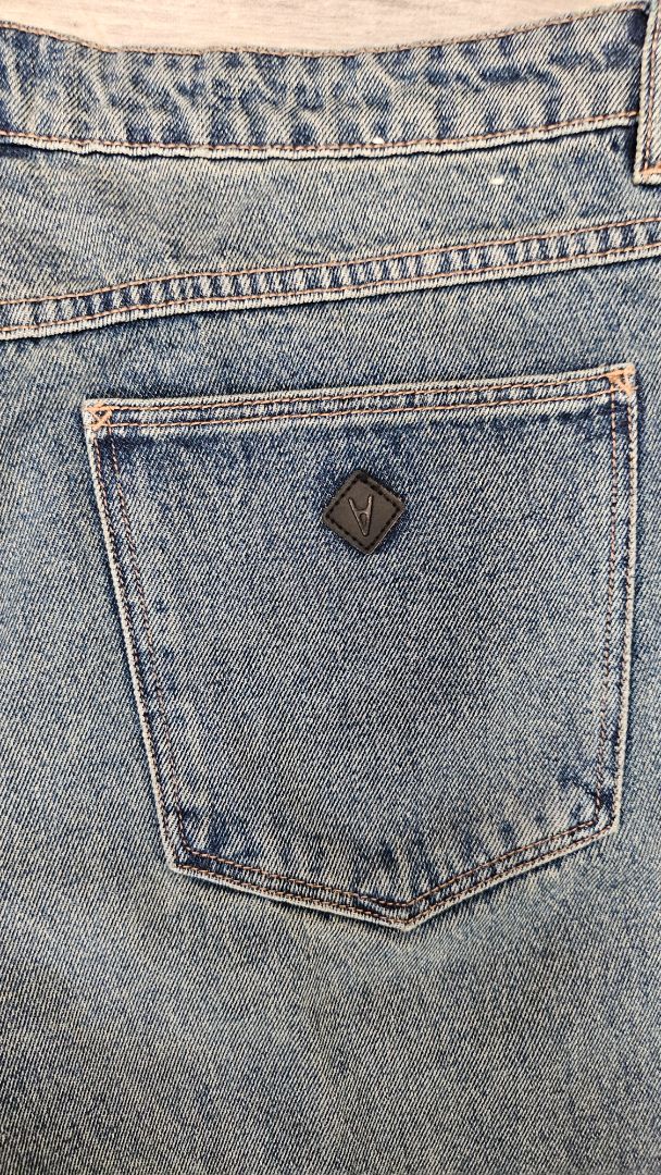 Abrand Distressed Wide Leg Jean (14)