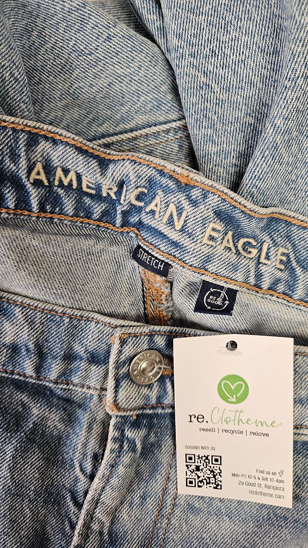 American Eagle Washed Barrel Jean (16)