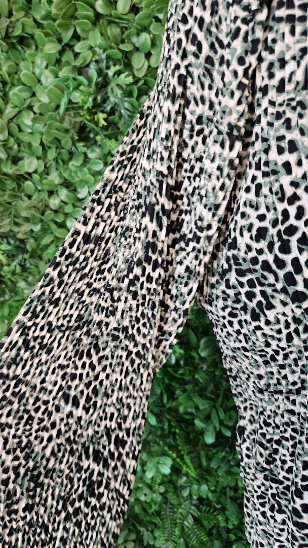 Lemon Tree Animal Print Shirred Blouse (10)