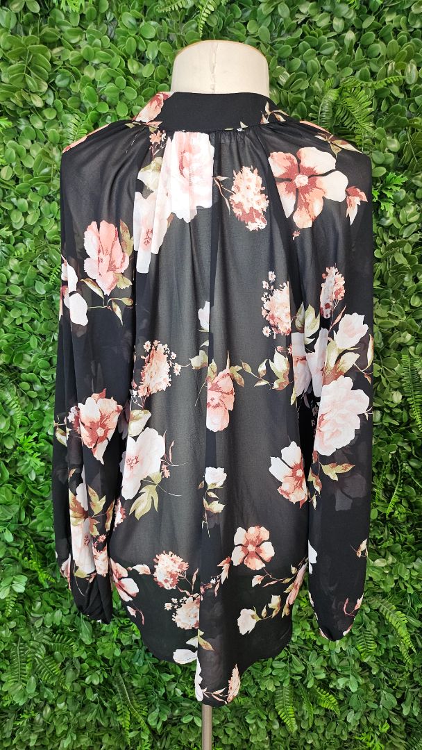 Vine Apparel Print Lightweight Blouse (14)