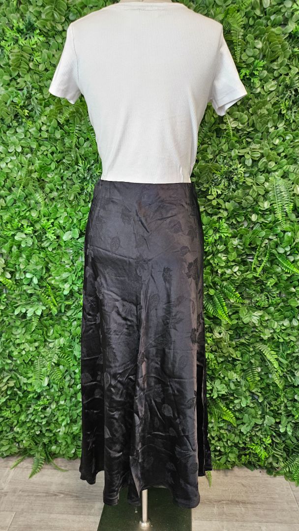 Loughlin Black Sateen Skirt (10)