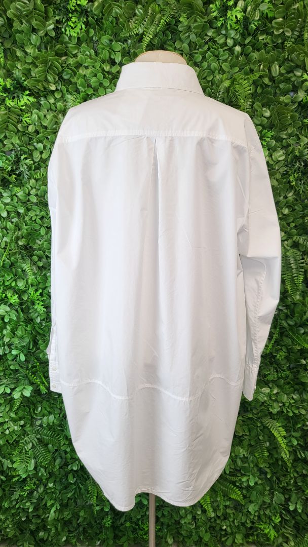 Caroline Sills White Boyfriend Shirt (14)
