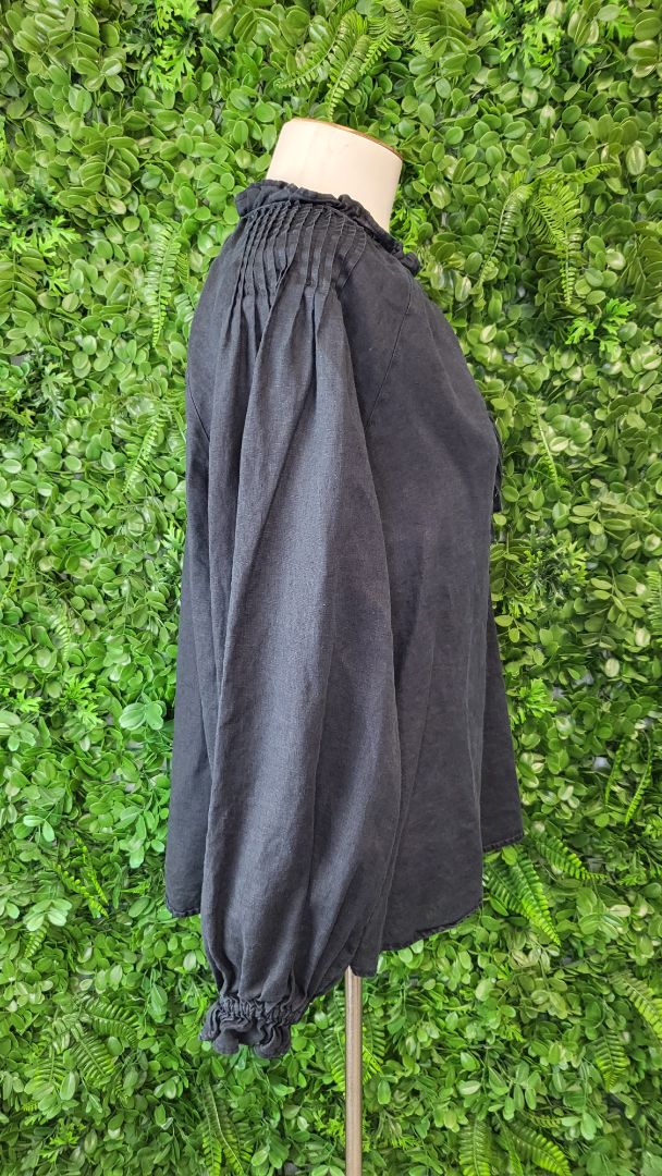 Reunion Label Washed Black Linen Top (12)