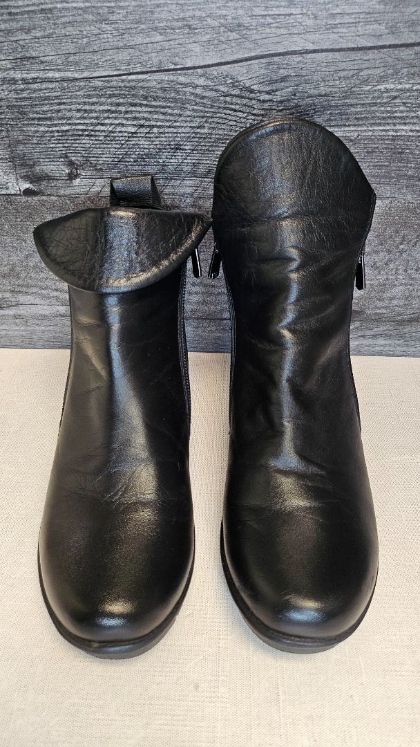 Sala Black Wedge Boot (37)