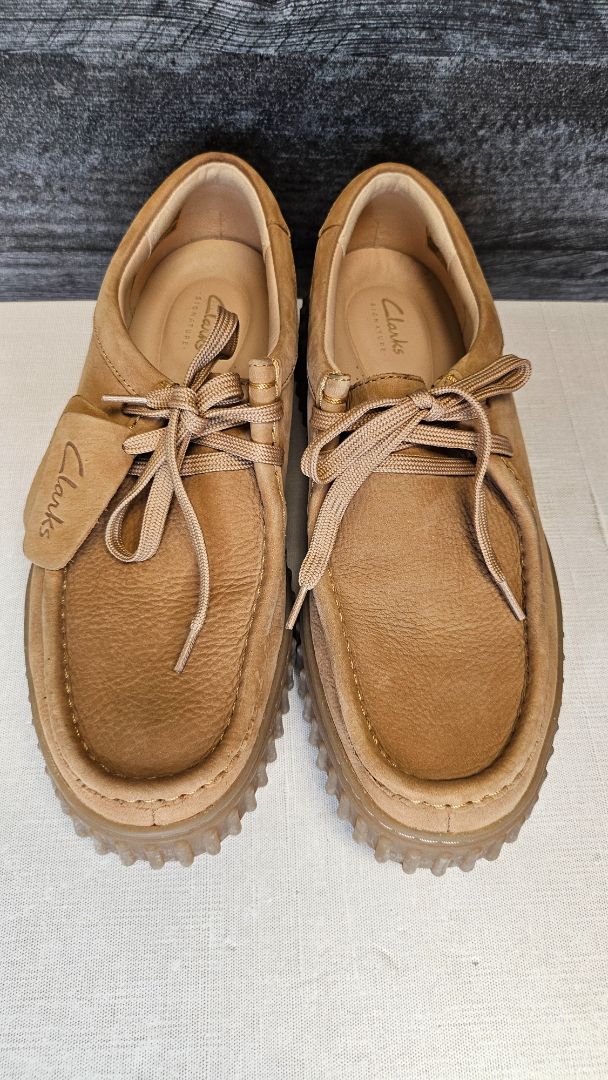 Clarks Tan Shoes (41)