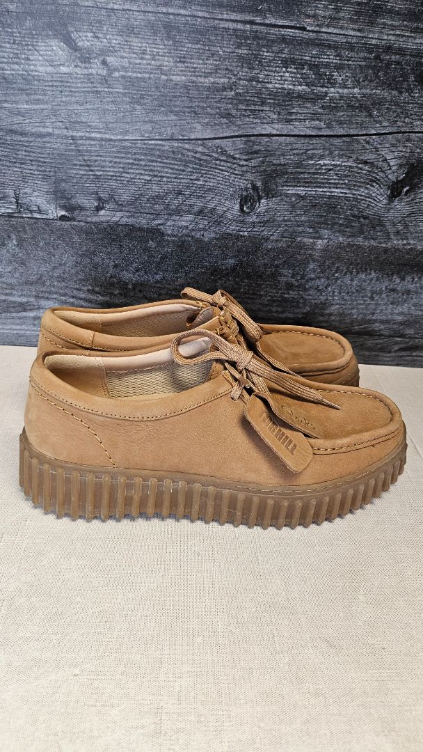 Clarks Tan Shoes (41)