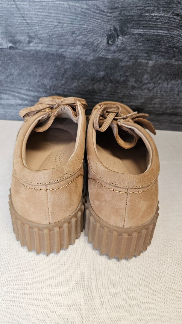 Clarks Tan Shoes (41)