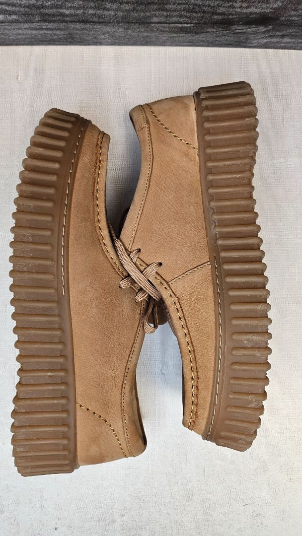 Clarks Tan Shoes (41)