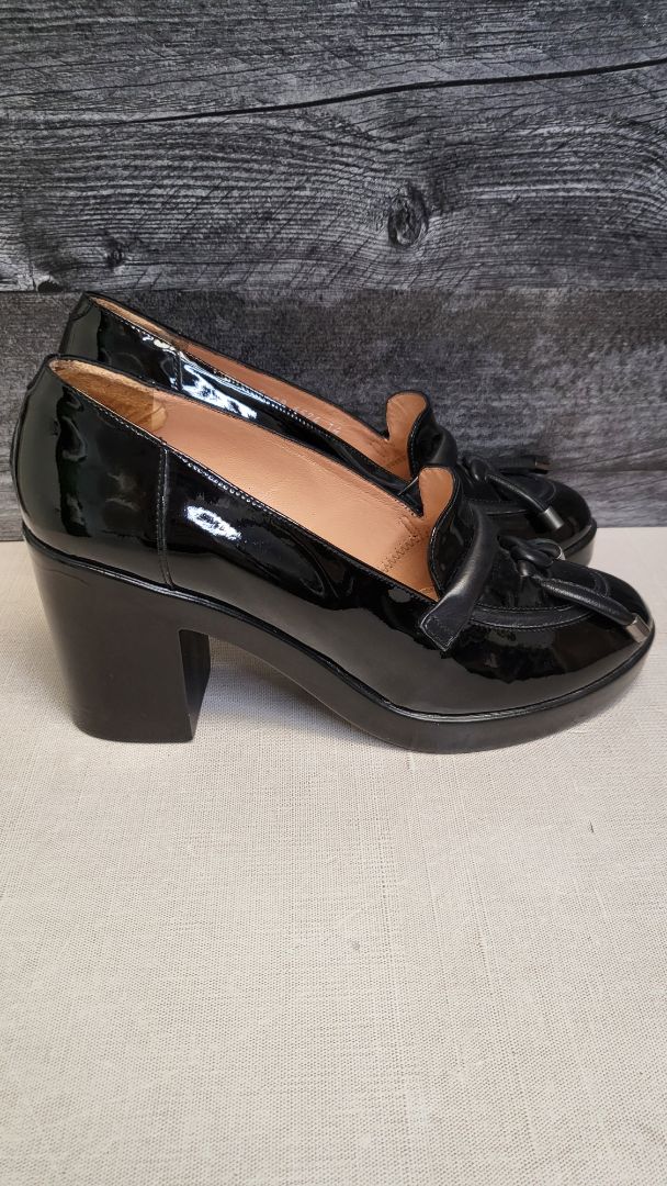 Robert Clergerie Black Patent Loafer Heel (39)