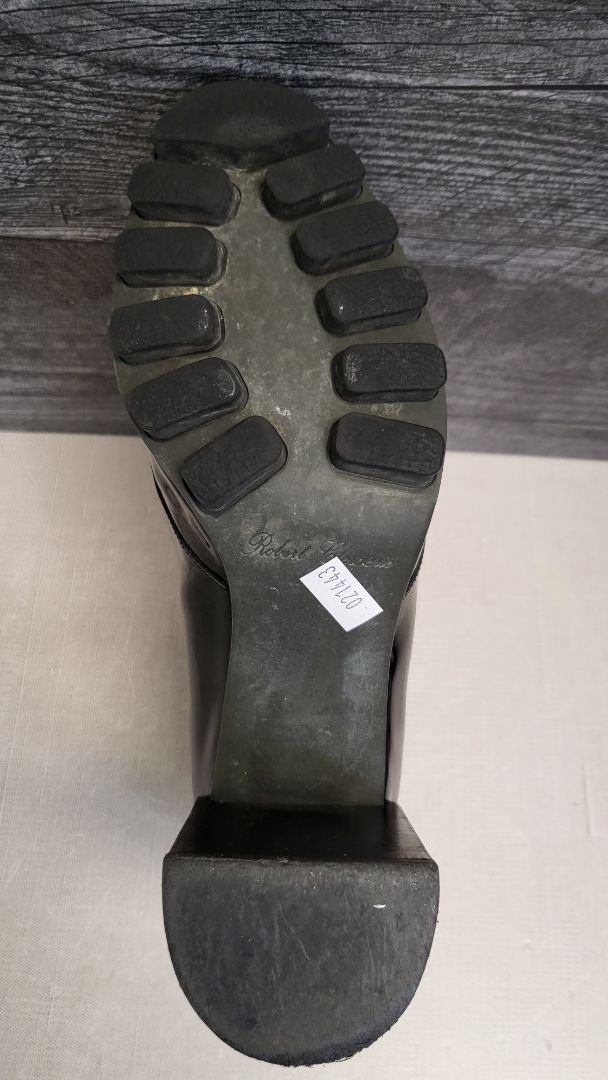 Robert Clergerie Black Patent Boot (40)