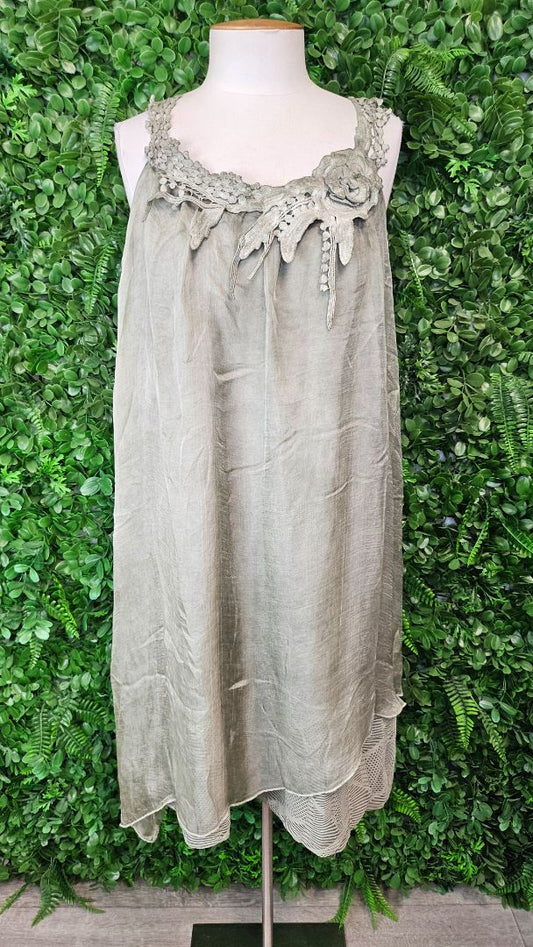 La Strada Sage Sleeveless Dress (16 - 18)