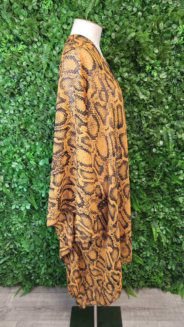 Soulful Cardi Animal Kaftan Top (OSFM)