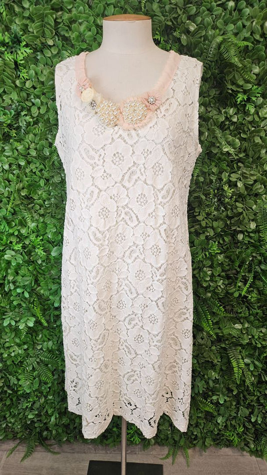 V Designs Cream Lace and Pearl Dress (14)