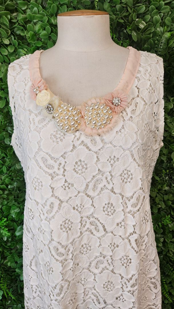 V Designs Cream Lace and Pearl Dress (14)