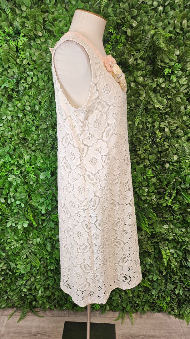 V Designs Cream Lace and Pearl Dress (14)