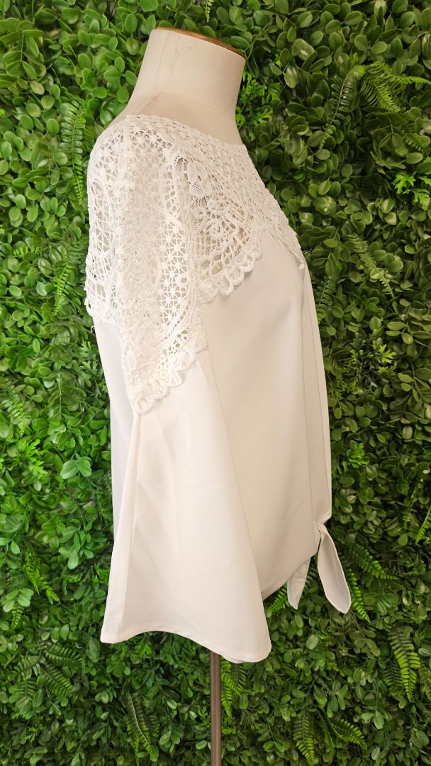 Halo & Hazard White Lace Yoke Top BNWT (14)